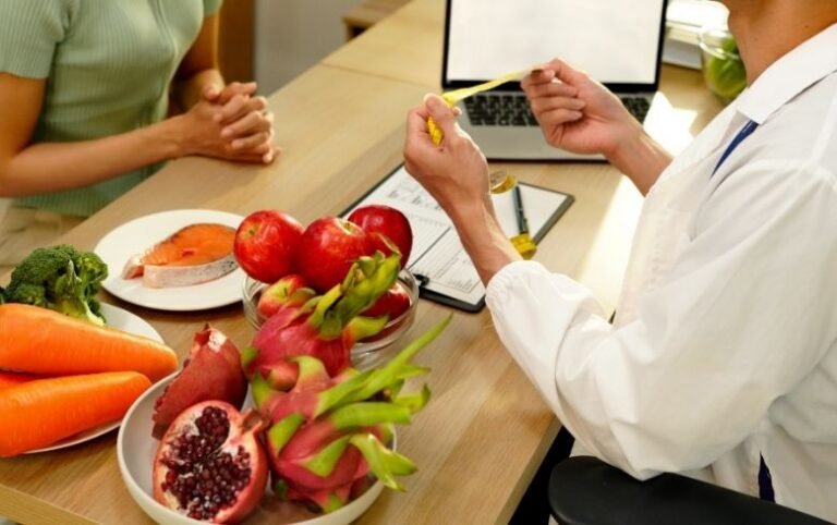 نکات مفید برای کنترل تهوع و استفراغ در طول درمان سرطان